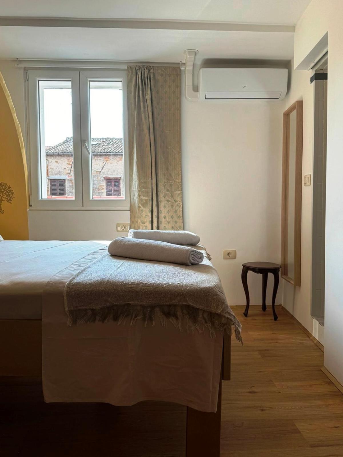 Plutus Apartments And Rooms With Free Parking Koper Exteriér fotografie